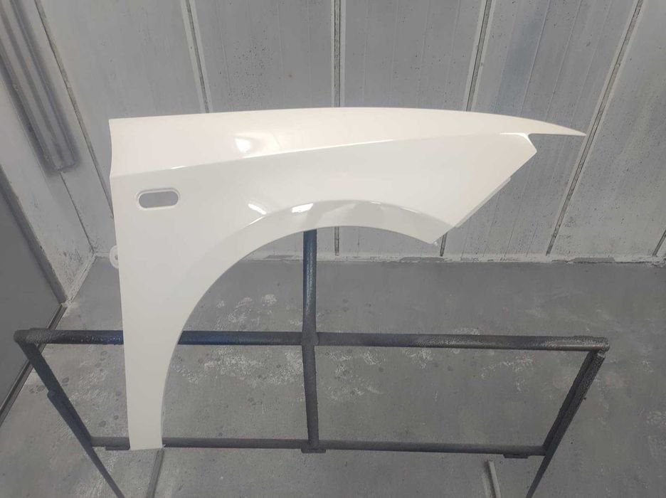 Błotnik Seat Ibiza IV (6J) 08-17r kolor LB9A NOWY