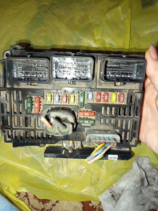 Блок Bsm l 01.00 Пежо 407