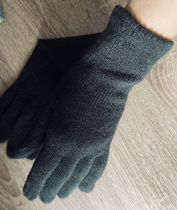 Рукавички жіночі Accessorize one size чорні трикотажні рукавиці