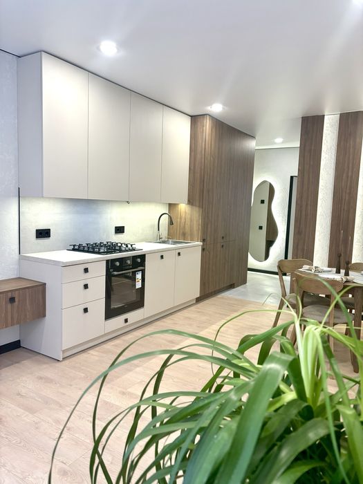 Нова ідеальна 1кімнатна (євро2кімнатна) квартира в ЖК Молодість