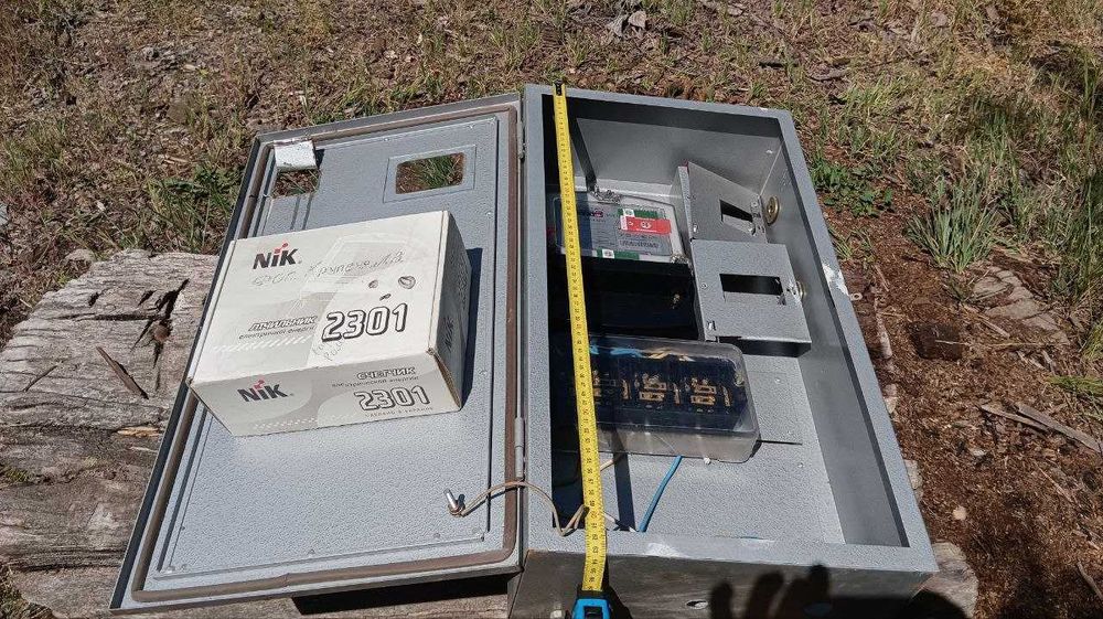 Шафа обліку електроенергії з лічильником