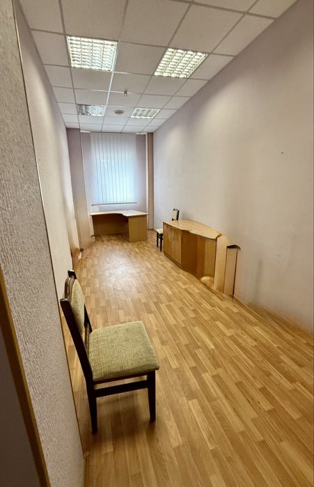 Офіси в оренду м. Обухів