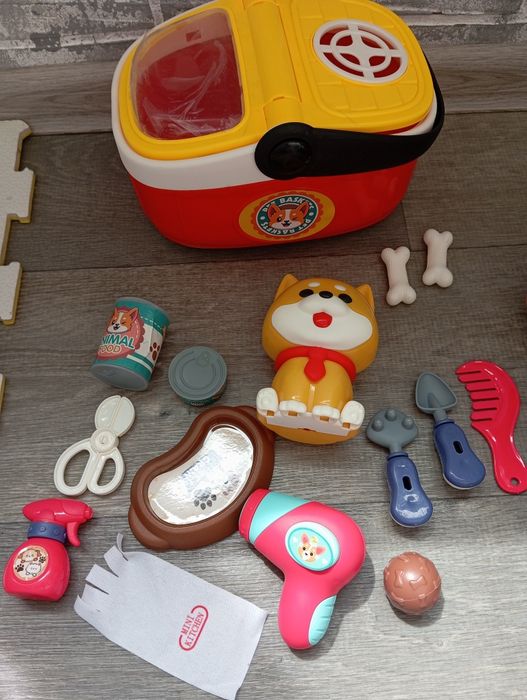 Игрушка собачка в переноске