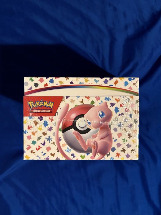 Pokemon TCG Scarlet & Violet 151 - Booster Bundle Display Case