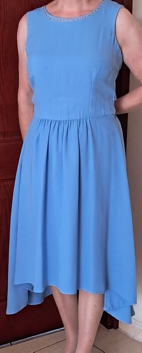 Suknia midi asymetryczna błękitna bez rękawów r.38-40"Reserved".