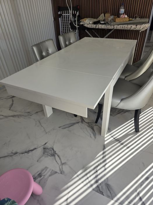 Mesa de Jantar Usado