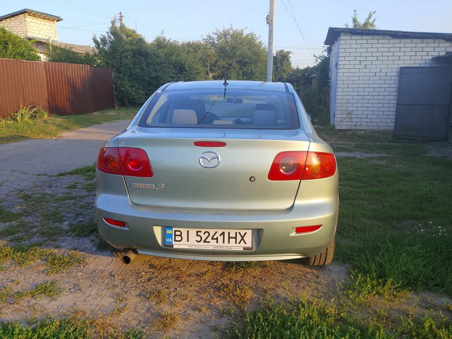 Продам  Mazda 3 автомат