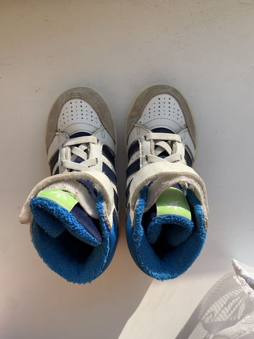 Дитячі кросівки адідас 24р