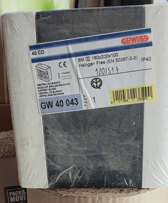 Quadro  de 8 módulos para quadros elétricos externos 40043 Gewiss