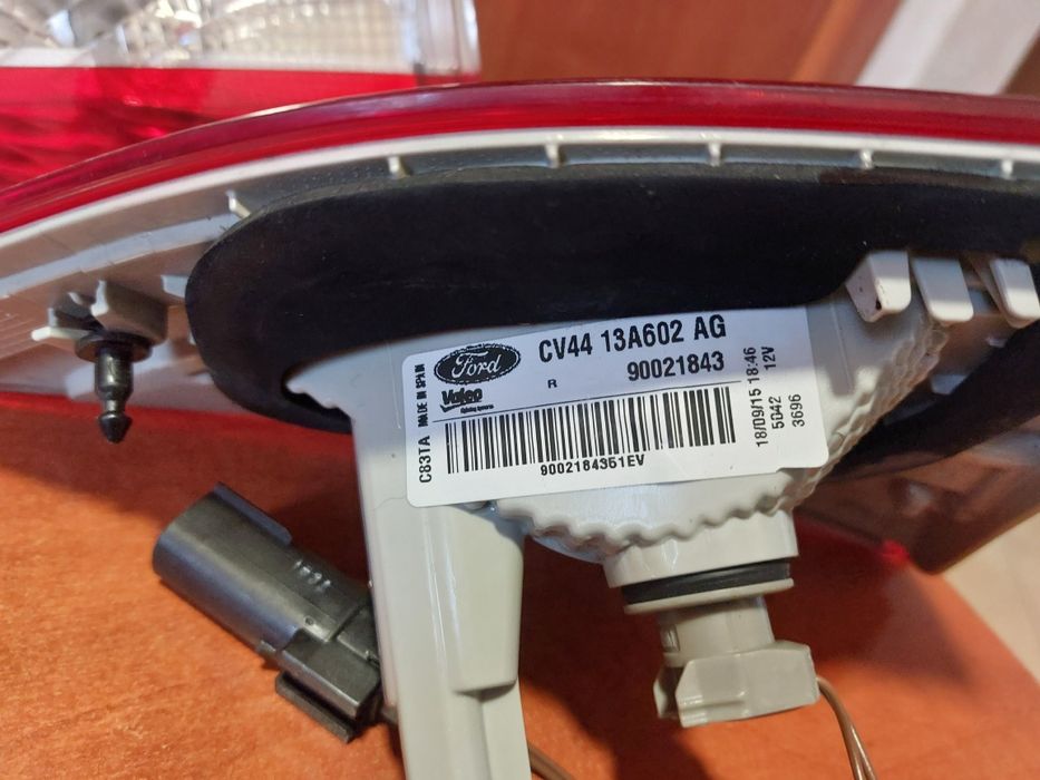 Ford Kuga mk2 Lampy tylne klapy bagażnika