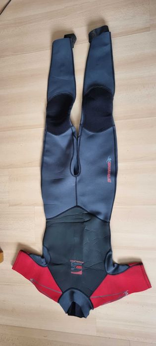Pianka do windsurfingu plus buty