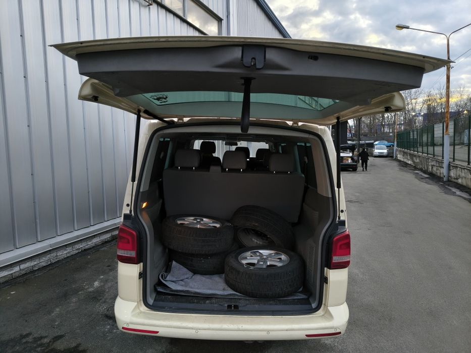 Продам Volkswagen Caravelle Т5