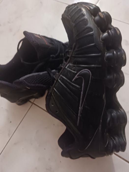 Ténis nike 12 molas tamanho 40