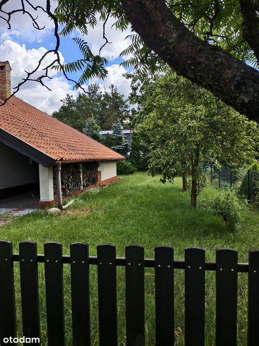 Na sprzedaż dom letniskowy nad jeziorem w Boszkowie.