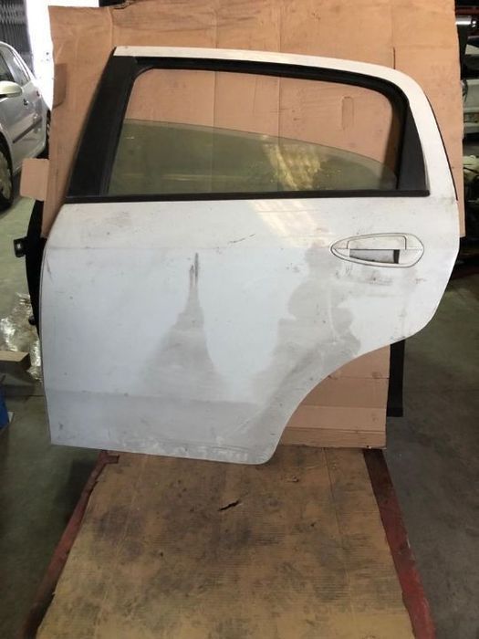 Porta Tras esquerda Fiat punto Evo