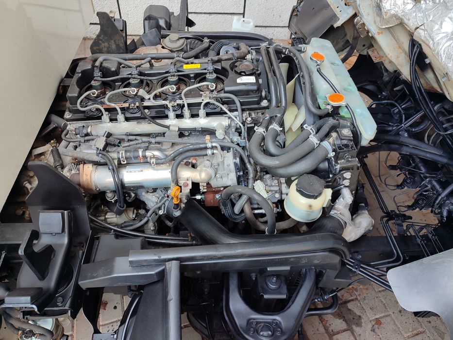 Nissan Cabstar 2.5 TRIBASCULANTE