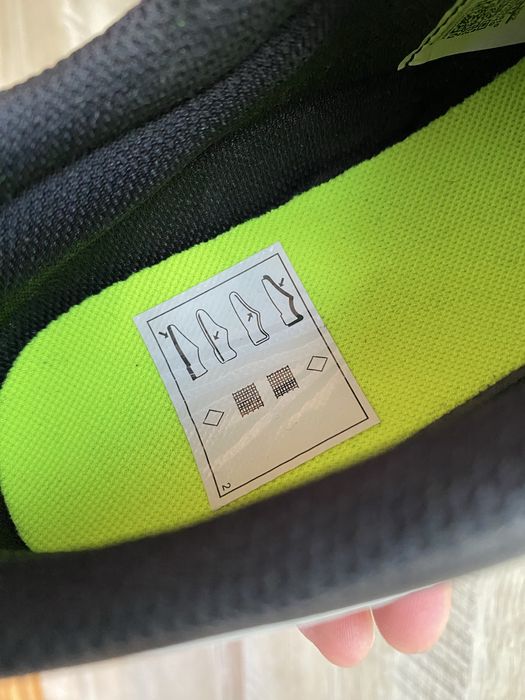 Сороконіжки футбольні nike majestry чорні