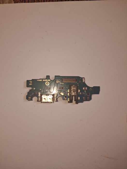 Нижня плата заряда Samsung A146B/M146B Galaxy A14 5G/M14 5G 
В наявнос