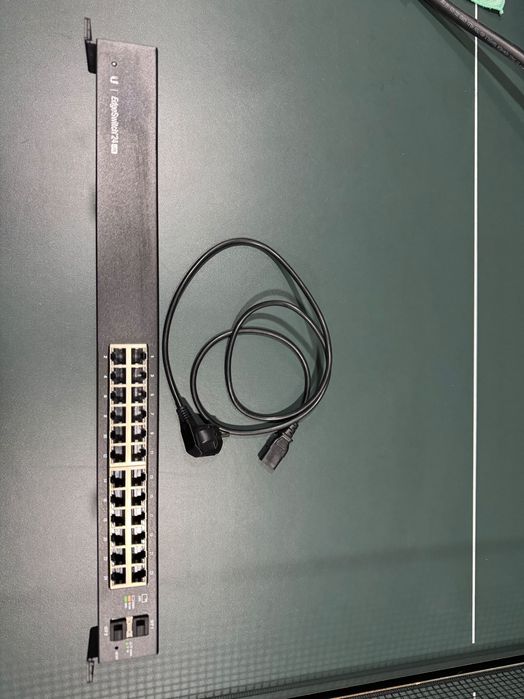 Ubiquiti EdgeSwitch 24-lite