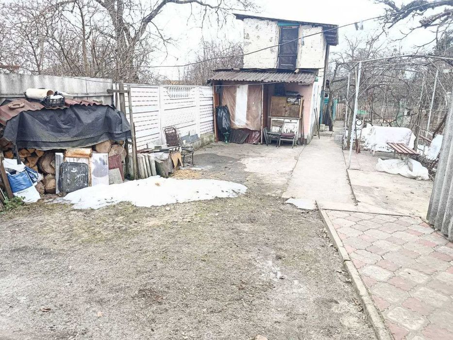 Продам Частину будинка 4-кімнати р-н Дастора