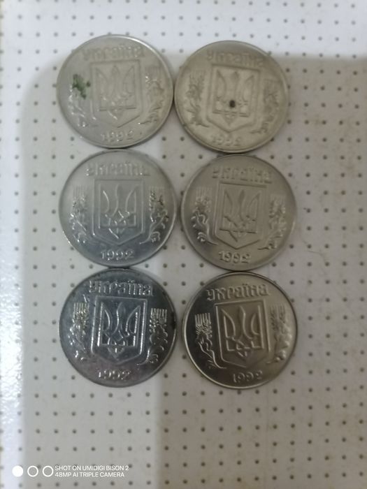 Продам монети України
