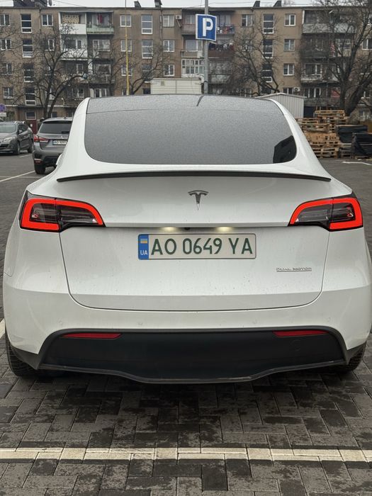 Tesla Y Performance 82 kWh Dual Motor