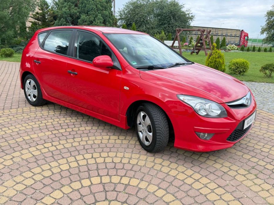 LIFT • 1.4 109KM • Klima • 5d HB! • Tablet - GPS, bluetooth!