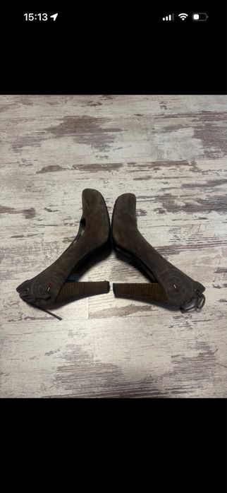 Buty na obcasie Tommy Hilfiger