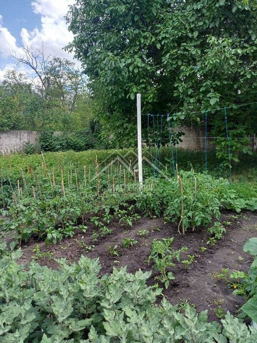 Продаж приміщення під склад, ферму, виробництво поряд залізниця.