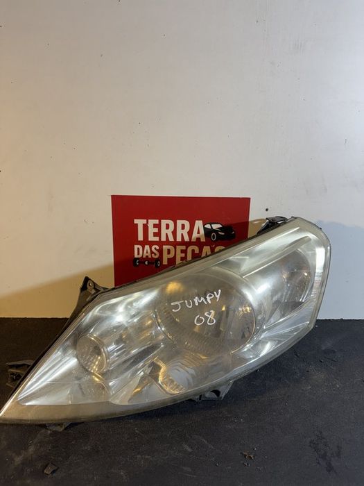 Farol Frontal Citroen Jumpy II Esquerdo 89901161