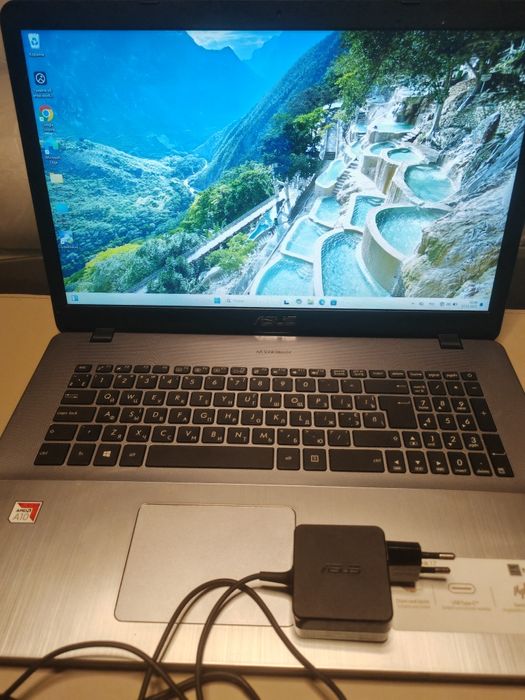 Ноутбук Asus F705Q