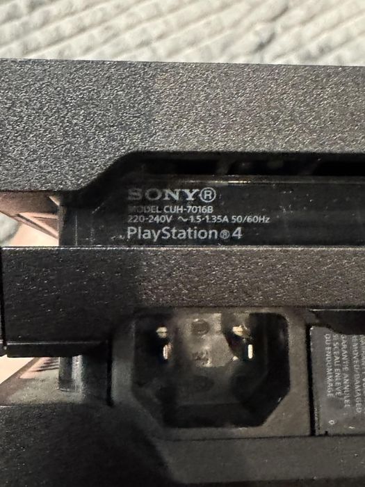Ps4 pro 1 TB konsola Sony PlayStation Stan igła