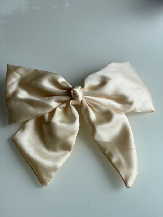 Бант для волосся на заколці