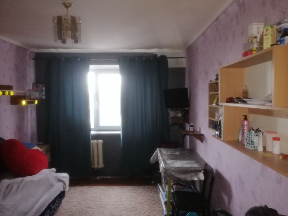 Продам кімнату в гуртожитку Центр