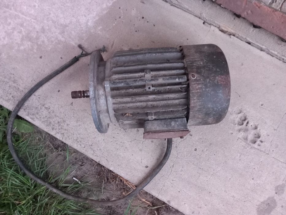 Silnik siłowy 2.5 Kw