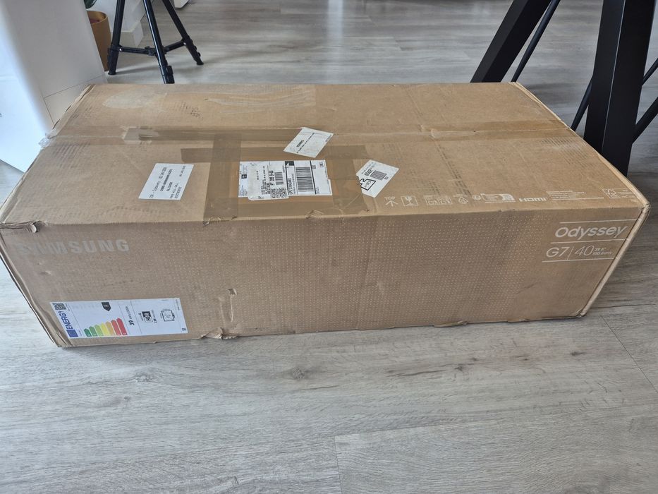 Samsung Odyssey G7 G75F Monitor - 5K - 180Hz - 1ms - Ultrawide - HDR10