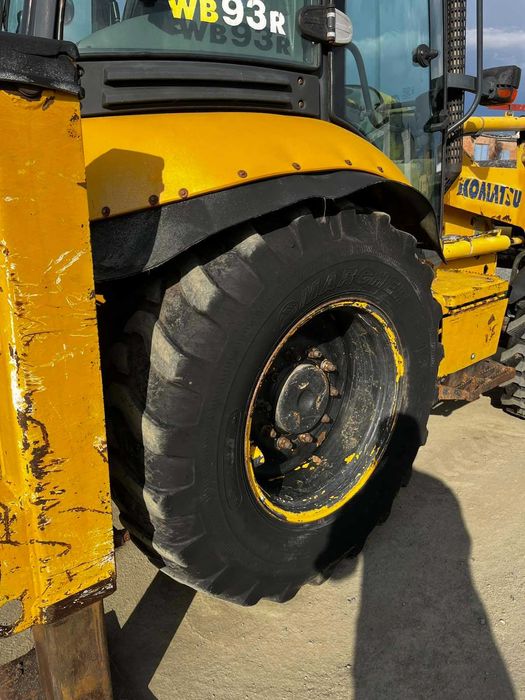 Екскаватор-навантажувач Komatsu WB93R-5, 2007 рік, робочий стан