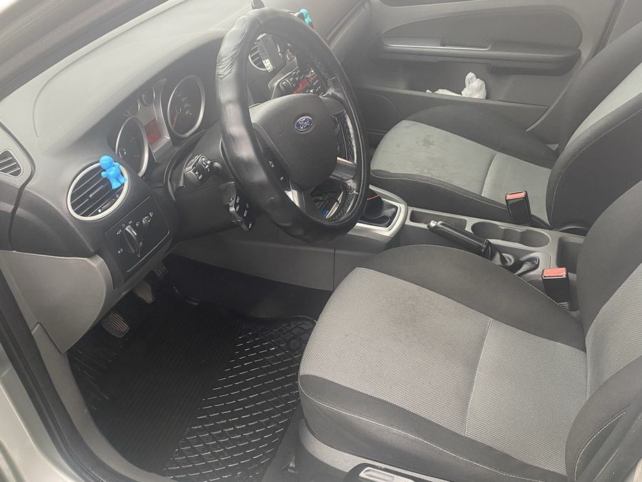 Авто Форд Фокус 2