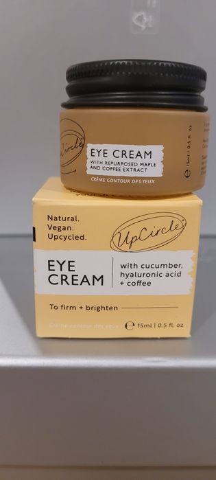 Krem pod oczy UpCircle z ogórkiem, kwasem hialuronowym i kawą 15ml
