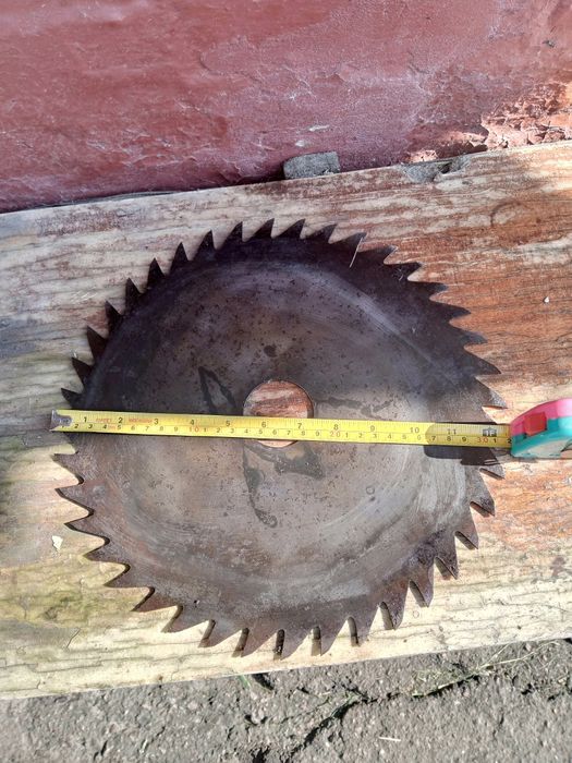 Продам станину для деревообрабатуещего станка