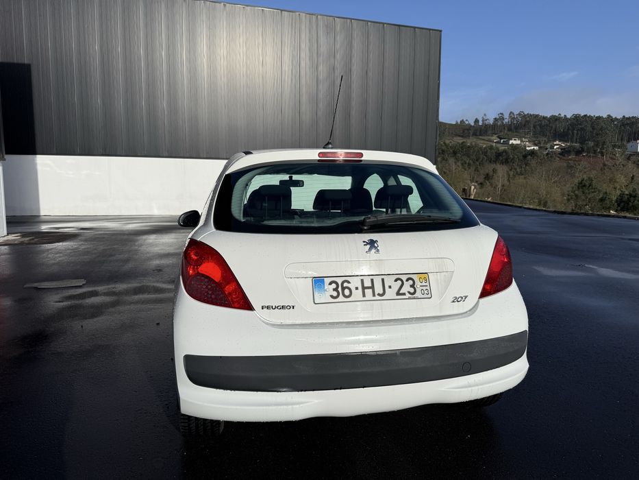 Peugeot 207 1.4 Hdi 5 lugares