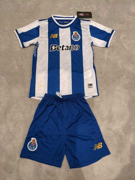 Equipamento criança F.C. Porto e Selecção
