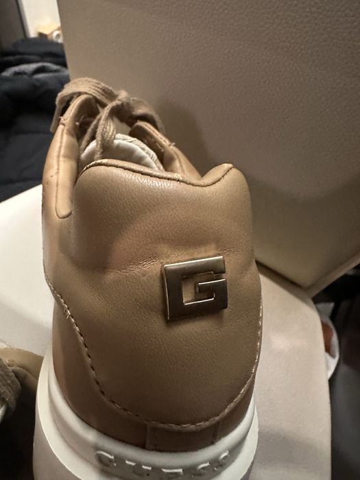 Кеди Gess, в ідеальному стані,