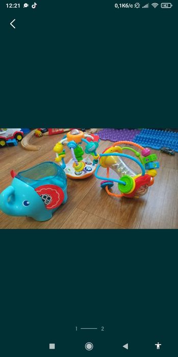 Слон - неваляшка fisher price