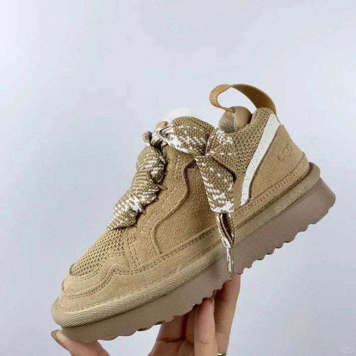 UGG Lowmel Sand r.41