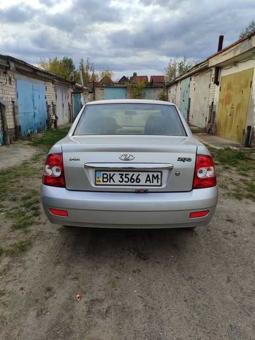 Легковий автомобіль лада пріора