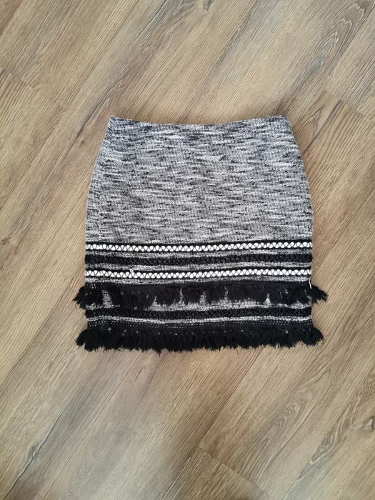 Spódniczka mini tweedowa