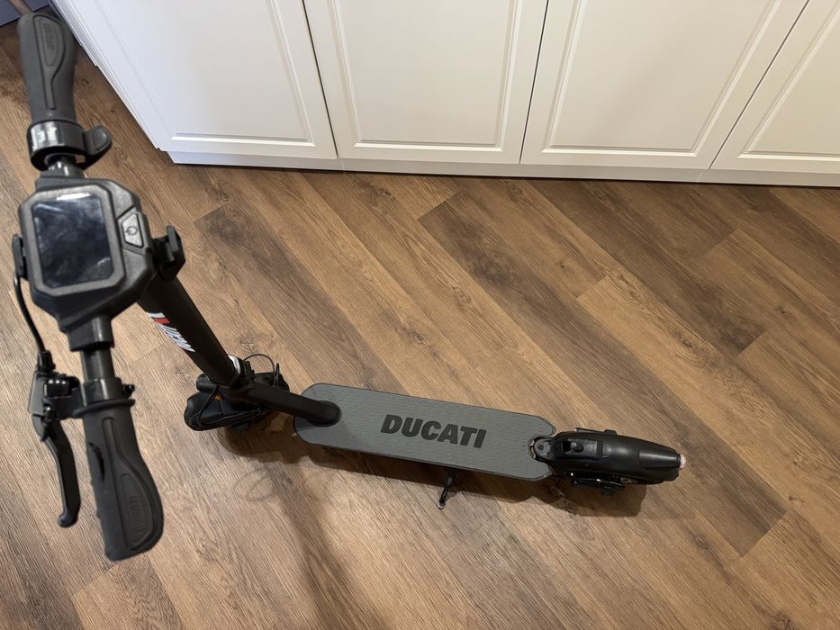 Електросамокат Ducati Pro 2 plus