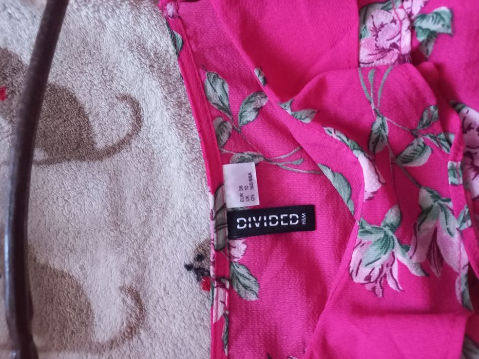 Гарна яскраву блузку H&M