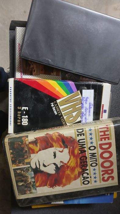 CDs, e cassetes antigos